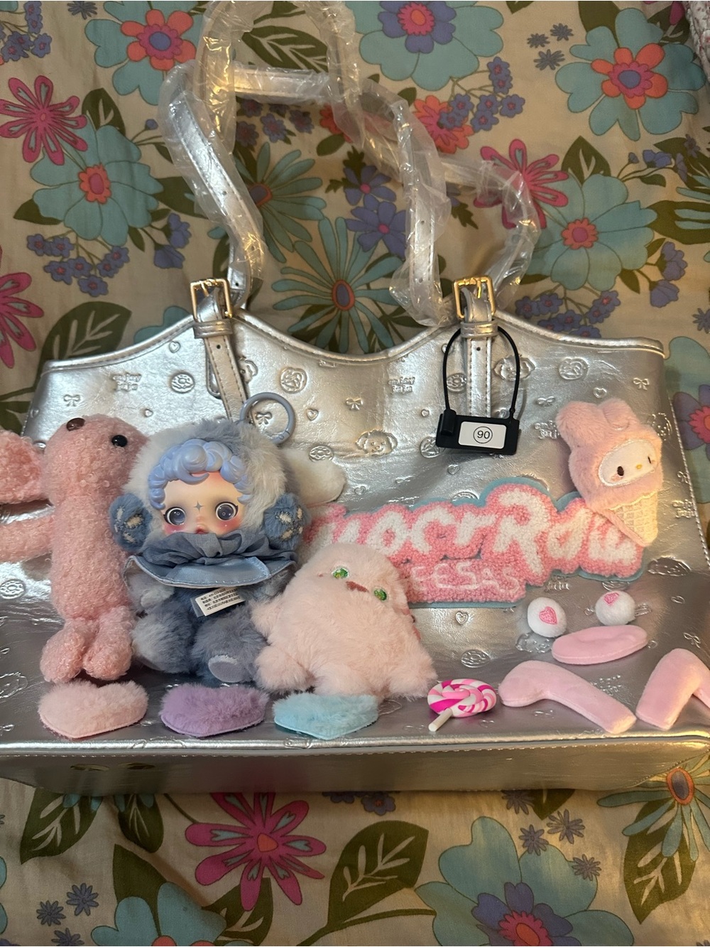 Handmade Silver Shoulder Bag with Skullpanda Dew